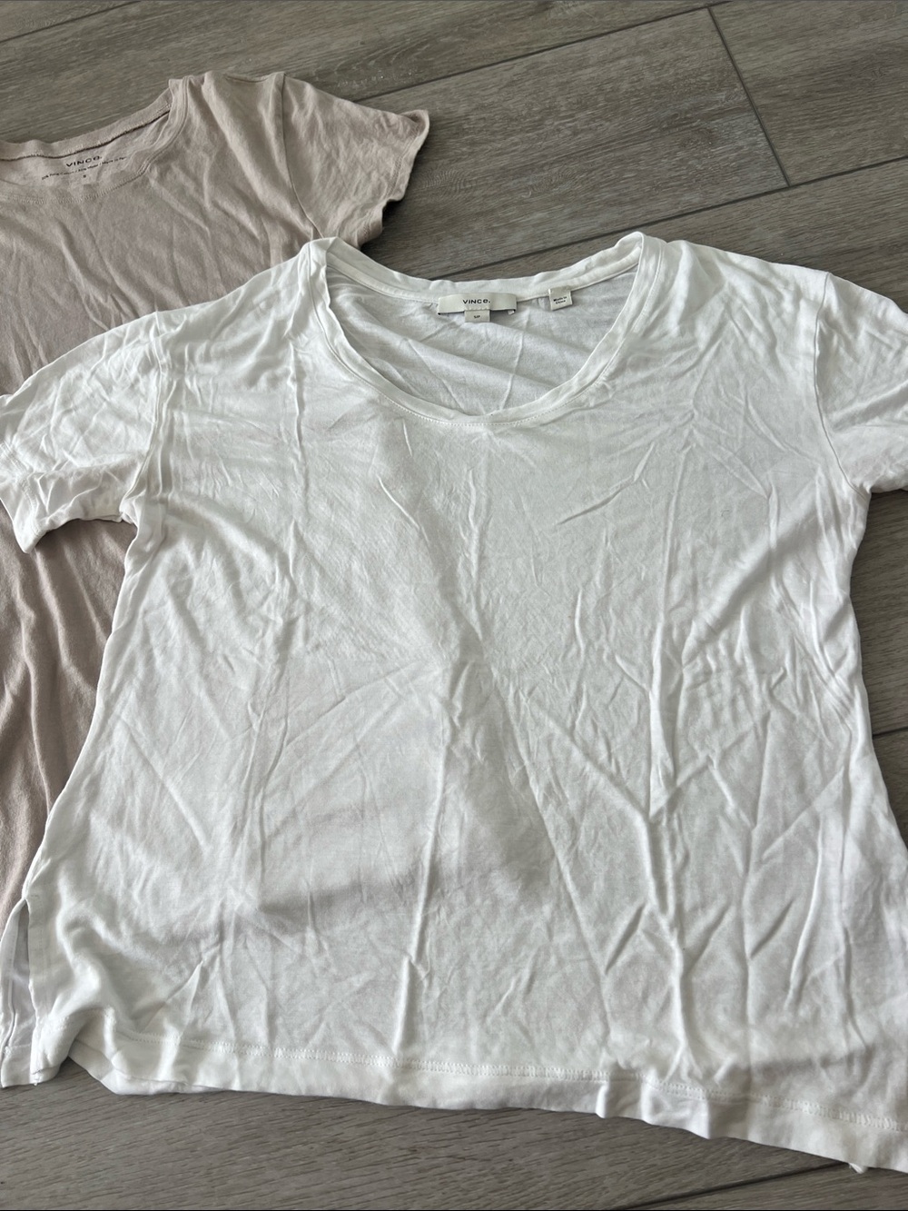 Vince set of 2 cotton neutral Short Sleeve Tees - White & Light Beige small - Picture 2 of 6